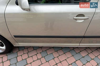 Лифтбек Skoda Octavia 2005 в 