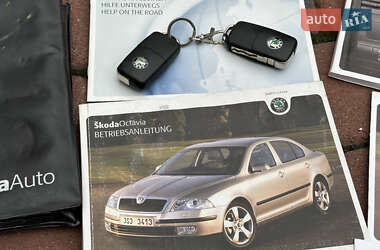 Лифтбек Skoda Octavia 2005 в 
