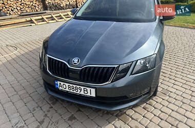 Ліфтбек Skoda Octavia 2018 в 
