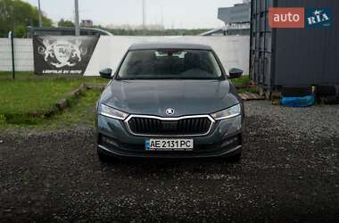 Лифтбек Skoda Octavia 2021 в Львове