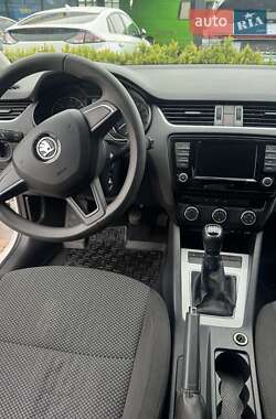 Лифтбек Skoda Octavia 2016 в 