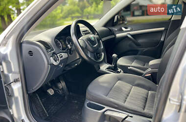 Лифтбек Skoda Octavia 2009 в 
