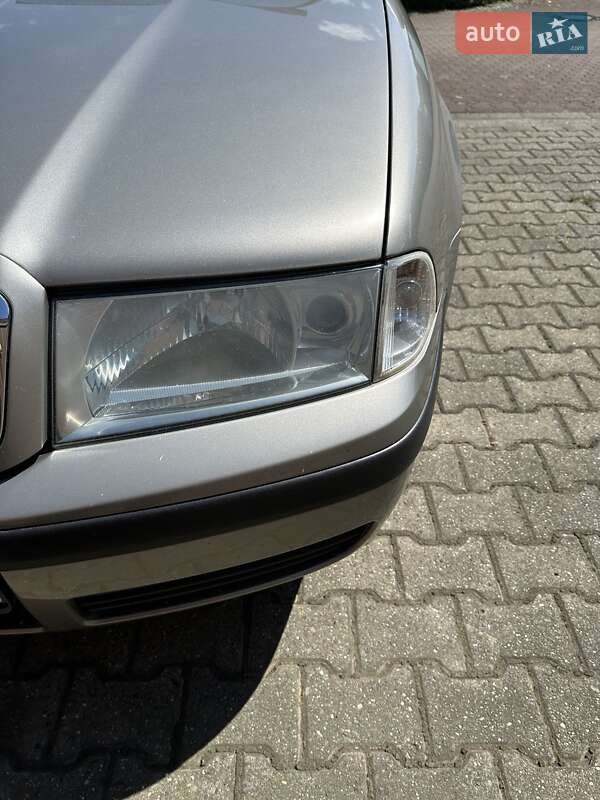 Ліфтбек Skoda Octavia 2008 в Львові