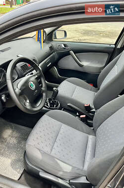 Лифтбек Skoda Octavia 2008 в 