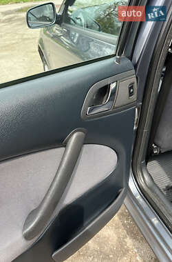 Лифтбек Skoda Octavia 2008 в 