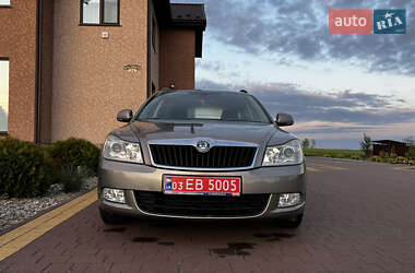 Универсал Skoda Octavia 2011 в 