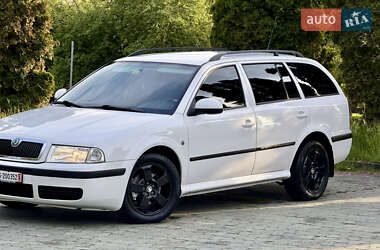 Универсал Skoda Octavia 2010 в 
