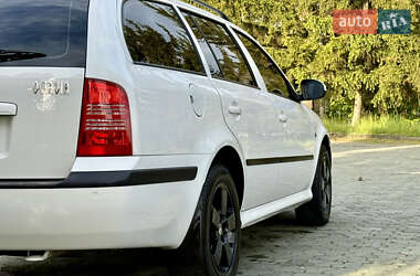 Универсал Skoda Octavia 2010 в 
