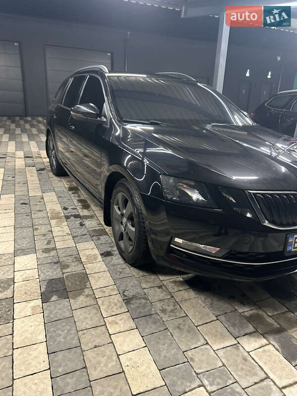 Универсал Skoda Octavia 2017 в Львове