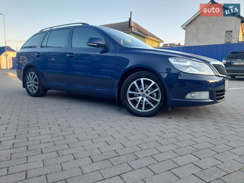 Універсал Skoda Octavia 2011 в Івано-Франківську фото 4 Універсал Skoda Octavia 2011 в Івано-Франківську
