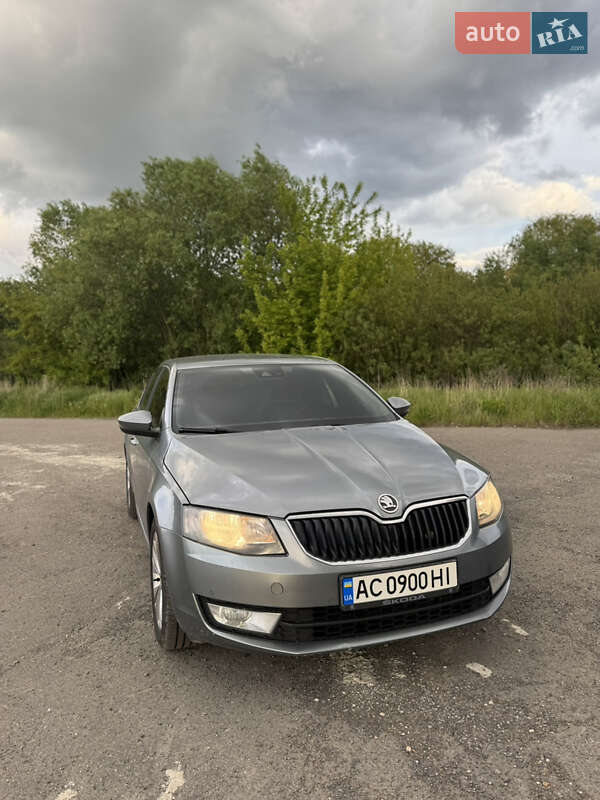 Лифтбек Skoda Octavia 2013 в Луцке