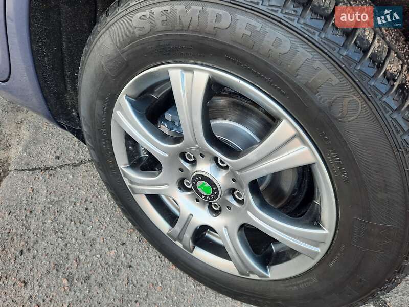 Универсал Skoda Octavia 2007 в Полтаве