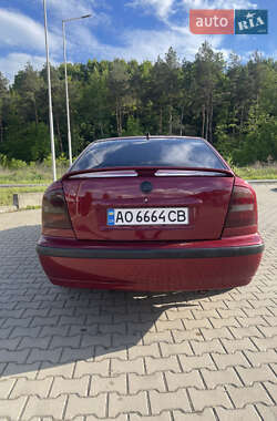 Лифтбек Skoda Octavia 1998 в 