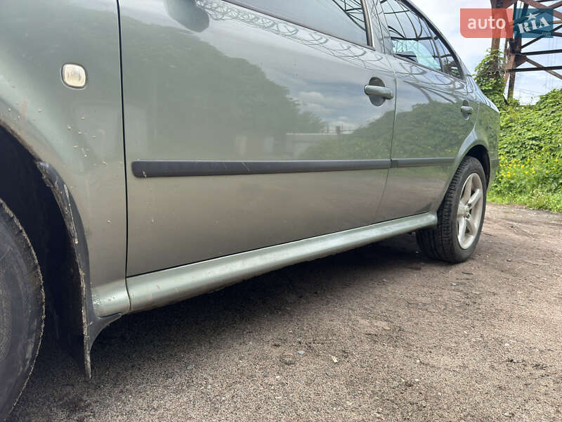 Ліфтбек Skoda Octavia 2004 в Сумах