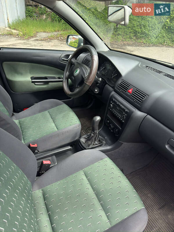 Ліфтбек Skoda Octavia 2004 в Сумах