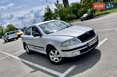Лифтбек Skoda Octavia 2006 в Киеве