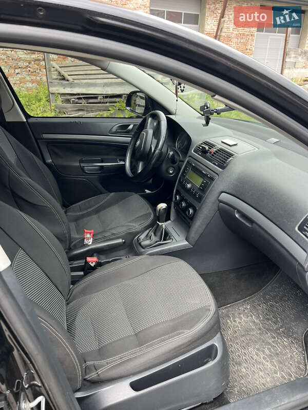 Лифтбек Skoda Octavia 2012 в Калуше фото 10 Лифтбек Skoda Octavia 2012 в Калуше