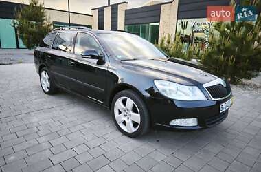 Skoda Octavia 2012 Skoda Octavia 2012