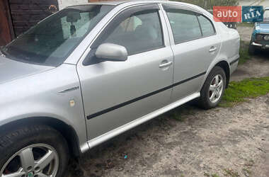 Лифтбек Skoda Octavia 2001 в 