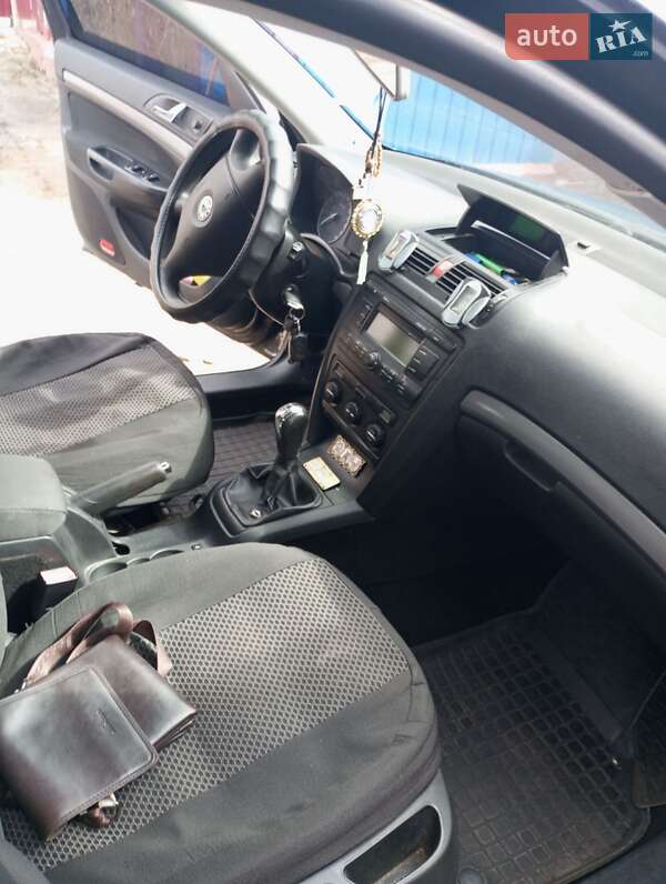 Лифтбек Skoda Octavia 2007 в Сумах