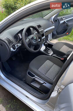 Універсал Skoda Octavia 2009 в 