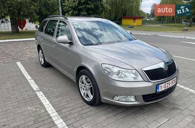 Универсал Skoda Octavia 2010 в Луцке
