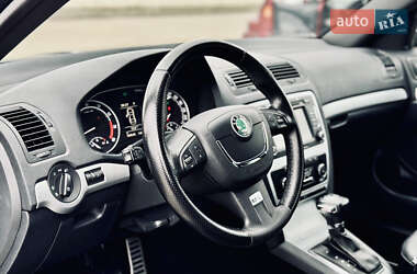 Универсал Skoda Octavia 2010 в 