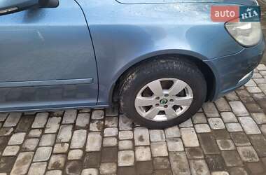Ліфтбек Skoda Octavia 2010 в 
