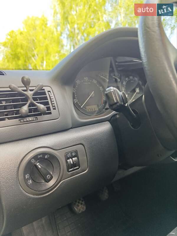 Ліфтбек Skoda Octavia 2004 в Гребінці