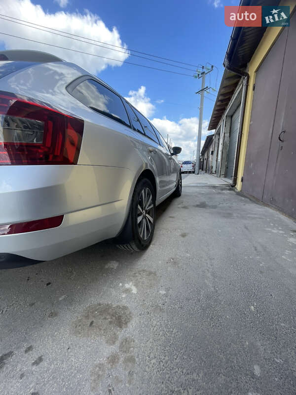 Універсал Skoda Octavia 2014 в Києві