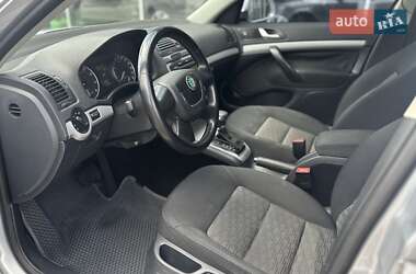 Лифтбек Skoda Octavia 2012 в 