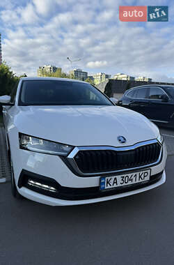 Лифтбек Skoda Octavia 2023 в 