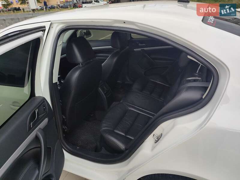 Ліфтбек Skoda Octavia 2010 в Сумах