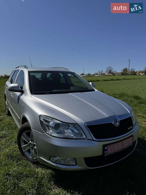 Универсал Skoda Octavia 2013 в Луцке