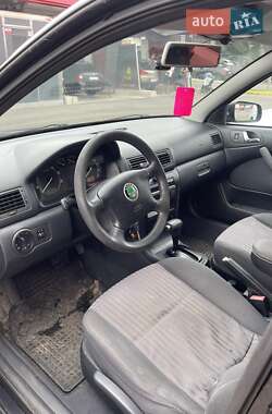 Ліфтбек Skoda Octavia 2001 в 