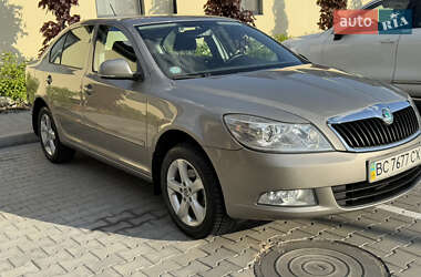 Лифтбек Skoda Octavia 2013 в 