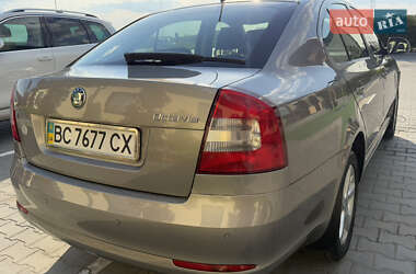 Лифтбек Skoda Octavia 2013 в 