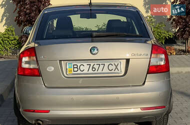 Лифтбек Skoda Octavia 2013 в 