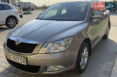 Лифтбек Skoda Octavia 2013 в 