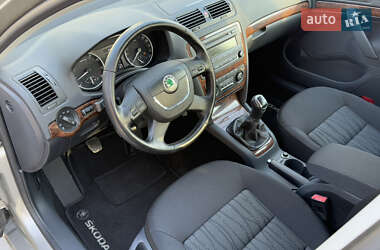Лифтбек Skoda Octavia 2013 в 