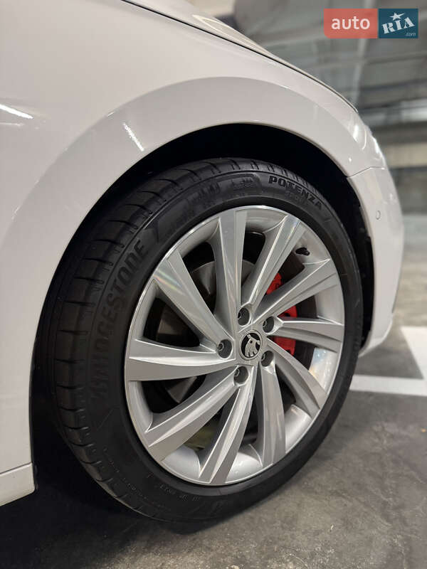 Ліфтбек Skoda Octavia 2020 в Дніпрі