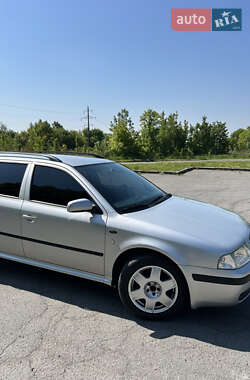 Универсал Skoda Octavia 2002 в 