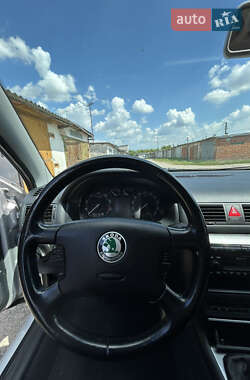 Универсал Skoda Octavia 2002 в 