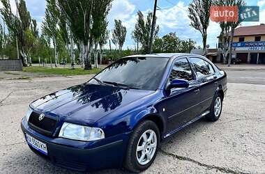 Лифтбек Skoda Octavia 2000 в 