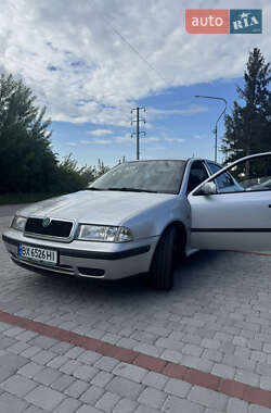 Лифтбек Skoda Octavia 1998 в Староконстантинове