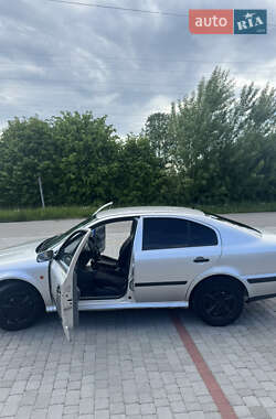Лифтбек Skoda Octavia 1998 в 