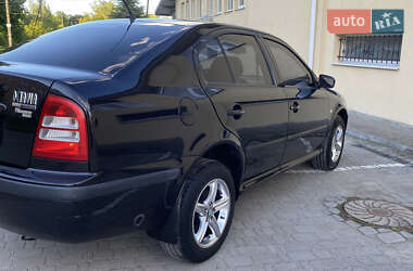 Ліфтбек Skoda Octavia 2006 в 