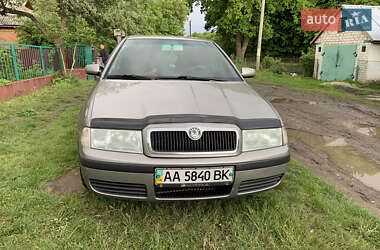 Ліфтбек Skoda Octavia 2001 в 