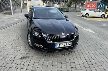 Ліфтбек Skoda Octavia 2018 в 