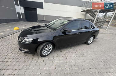 Ліфтбек Skoda Octavia 2018 в 